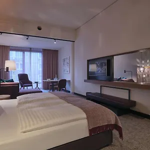 Aparthotel Adina