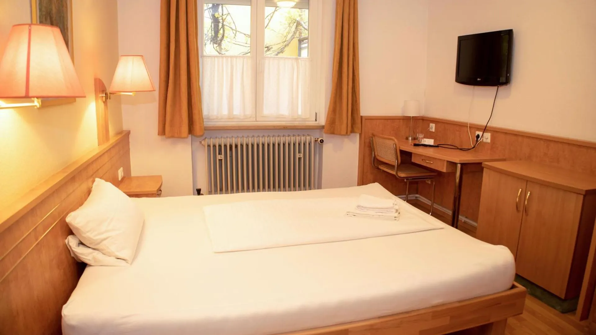 Hotel Moeve Garni Lindau  3*, Lindau (Bodensee)